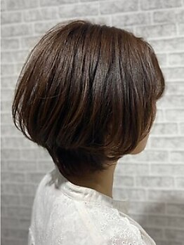 リリスヘアー(Liris hair)の写真/【大人のための本格派サロン】気さくな女性スタイリストがお出迎え◇アットホームで相談しやすい雰囲気が◎