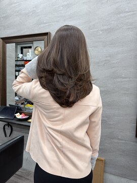 ソー(so.) ワンカールレイヤー/ショコラベージュ/レイヤーカット/横浜駅