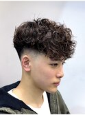 渋谷スペインカールメンズカットフリンジカットテーパーフェード