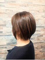 ヴィソップ(V.S.O.P)&nbsp;40代50代に人気若々しい血色感カラー【白髪ぼかしショート】