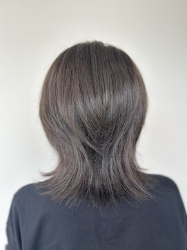 ナゴミノヒトトキ(NAGOMI NO HiTOTOKi) 20代、30代、40代/ミディアムスタイル/グレイアッシュ（仙台）