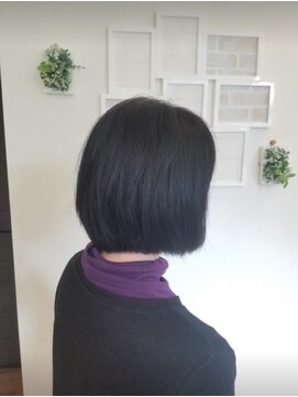 ヘアーアンドネイルフォレスト(Hair&Nail FOREST.) シックに大人女性のグラデーションボブ