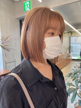 ナル(nalu.) ベージュカラー / ボブ / 切りっぱなしボブ