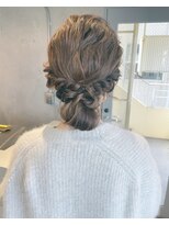 エンシー(ENCI)&nbsp;結婚式ヘアセット/ゆるっとしたヘアアレンジ