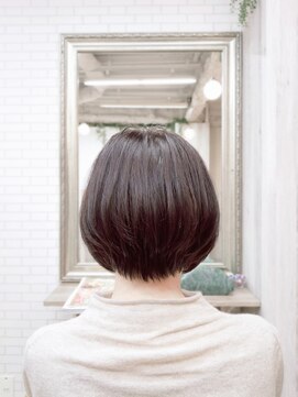 プレジール (Plaisir) 30代40代50代60代 前下がりボブ 小顔 白髪染め くせ毛