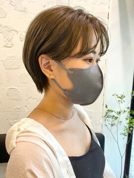 エム(EM) ダブルカラーケアブリーチハイトーンベージュレイヤーボブ