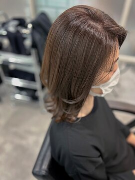 ネウィ 赤羽(newi) 外ハネくすみカラー