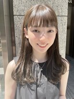 ビュートリアム265(BEAUTRIUM 265) セミロング・ハイライト・ベージュカラー銀座日比谷20代30代