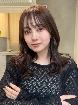 ノイカーム(noi Calm) 顔周りレイヤーカットくびれヘアミルクティーベージュカラー