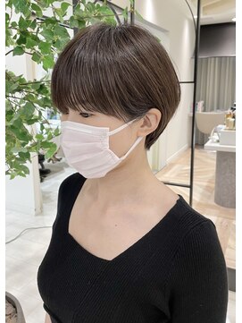 ヨール(YOL) 大人可愛いショート/小顔/ハイライト/白髪ぼかし/30代/40代