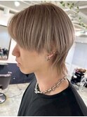 ハイライトカラーミルクティーベージュレイヤーカット