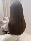美髪さらさらロング暗めカラー短め前髪ナチュラル似合わせ50代