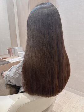 コーエン(cowen) 美髪さらさらロング暗めカラー短め前髪ナチュラル似合わせ50代