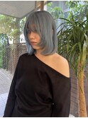 ハイトーンミディアムボブターコイズブルーカラー20代