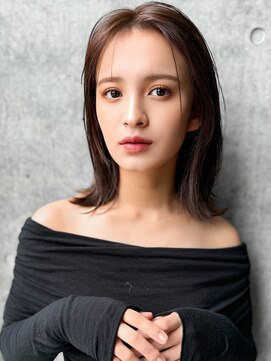 エインアンリー 表参道(AIN.ANLY.) エアリーカールモテ髪オフィス美髪薄めバング長めバング大人女子