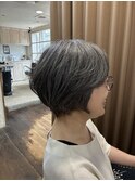 ショートボブ