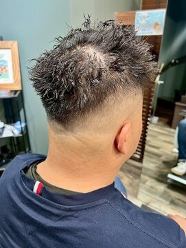 スタンドバーバー 柏(STAND BARBER) サーフカール/スパイキーショート/ブルーブラック/柏<理容室>