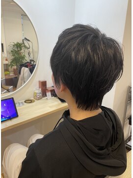 エルア(elua) 女子高生×メンズカット