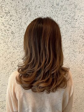 DAMANI 表参道 髪質改善/ヘッドスパ/ハイライト/白髪染め/白髪ぼかし/縮毛矯正 似合わせカット/ミディアムレイヤーカット[表参道駅]