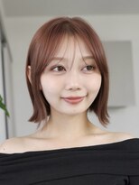 オーラ オモテサンドウ(Aura omotesando)&nbsp;カシスベージュの外ハネミディボブ