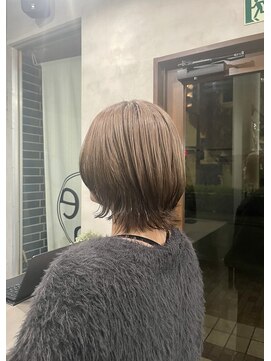 リアン(lien) 外はねショート×デザインカラー♪