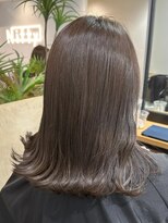 ニフティー(Nifty)&nbsp;外ハネミディ/タンバルモリ/透明感グレージュ/赤み消し/抜け感