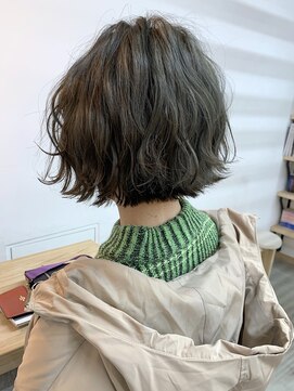 キューズ クラブ(cuz KLUB) 【cuzKLUB】カジュアルボブ×オリーブカラー