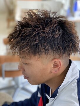 ヘア ナヴォーナ 大浦店(hair NAVONA) ツイスパ×フェード