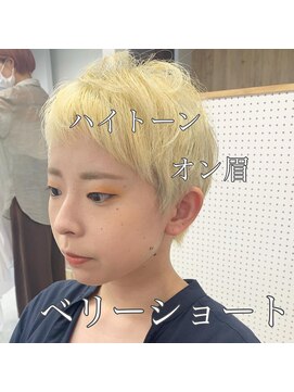 ニコフクオカヘアーメイク(NIKO Fukuoka Hair Make) 【NIKO】ブロンドヘアハイトーンベリーショートオン眉ショート