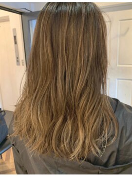 ホーミートウキョウ(HOMIE TOKYO) 渋谷×おすすめ×ケアブリーチ×イルミナカラー×ハイライト