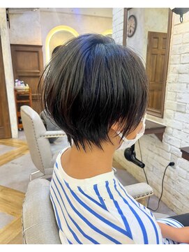 カリーナ(Carina) 〈キシタクヘアー〉襟足スッキリショート