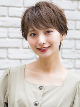 大人可愛い小顔カットショート6 原宿 原宿駅徒歩1分 L ゴウトゥデイシェアサロン 原宿liber店 Go Today Shaire Salon のヘアカタログ ホットペッパービューティー
