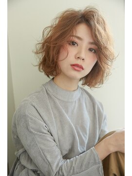 ローレン(LOREM) ボブ/カーリーボブ/ニュアンスカラー/ハイトーン/ダブルカラー