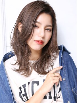 クラッチ ユニ(CLUTCH uni) 大人可愛い小顔美髪ツヤ髪モテ髪ふんわりカールA5