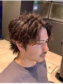 スペインカール/スパイキーショート/ブルーブラック/南森町