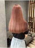 ピンクベージュ