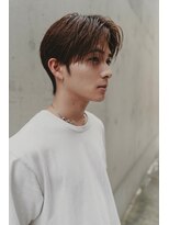 ベター(better)&nbsp;コンパクトにおさまるセンターパートはダウンパーマでつくります