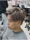 無造作束感ショートウルフツーブロック
