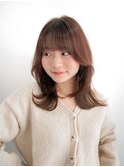 くびれ・流れるレイヤーカット