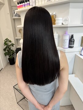 ペレ 栄 アネックス(PELE栄ANNEX) 韓国 くびれロング レイヤー ワンホンヘア 小顔前髪