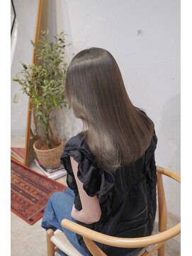 アリー 原宿 表参道(ALLY) 透け感オリーブグレージュで叶える大人艶髪