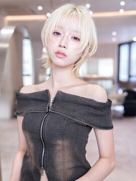 ハバナ 新宿(HAVANA) 切りっぱなししボブレイヤーボブベージュカラー髪質改善艶髪小顔