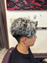 ヘアールームノア(Hair room Noa)&nbsp;ハイライト、スパイラルパーマ