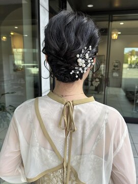 タリーゼ(TALISE) 縦巻きダウンアレンジ