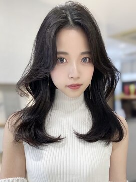 リアンバイアリュール(Lian by Allure) レイヤーカットハッシュカットバタフライカットブリーチ髪質改善