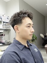 ラック(Luc)&nbsp;テーパーフェード　スパイキーショート　ピンパーマ