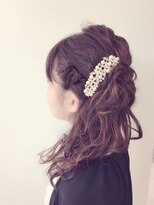 ビグディーサロン(BIGOUDI salon koshien)&nbsp;【ISAACBLANCO】およばれサイドアップアレンジ