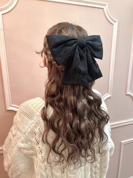 グルーヴ グルーヴ フェエリー(groove groove feerie) まおりんの圧倒的プリンセスハーフアップ 歌舞伎町ヘアセット