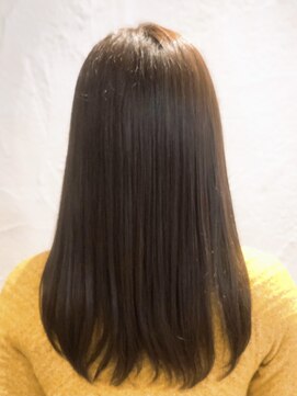 フッタ(Futta) ナチュラルストレート【髪質改善】【西武新宿駅】