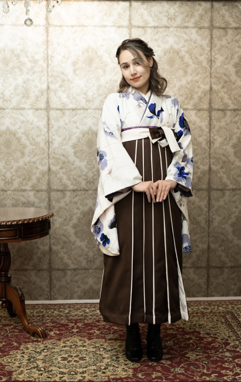 JAPAN STYLE×中村里砂|153〜158cm|卒業式袴レンタル(白系)|卒業袴(普通サイズ)HELC820_HDLC820 (2.4) JAPAN STYLE×中村里砂の卒業式袴レンタル｜卒業式の袴ご紹介 22JN-3